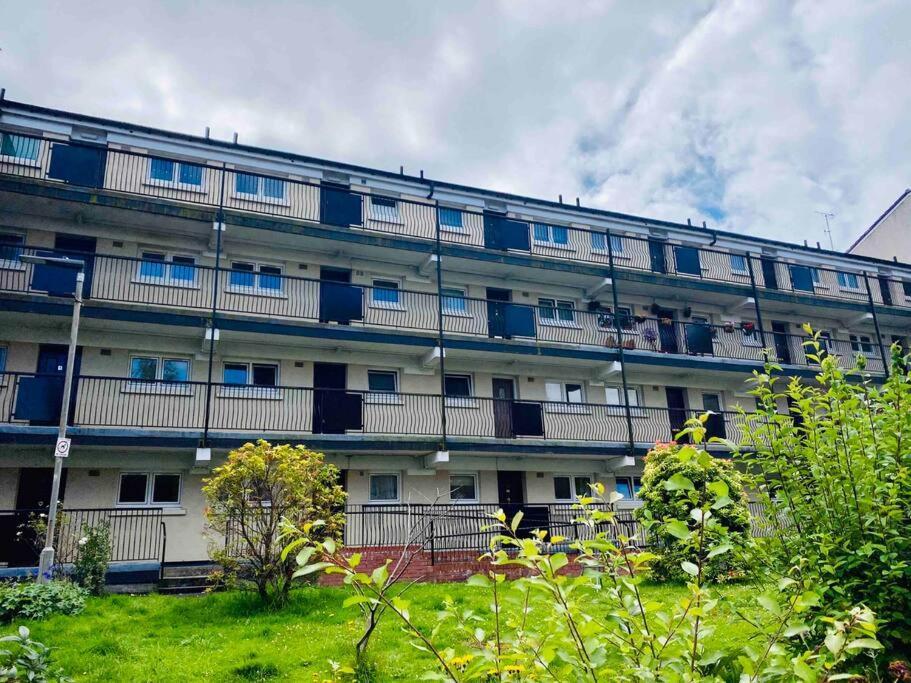 Chic Flat With Balcony Close To Merchant City Glasgow Exterior photo